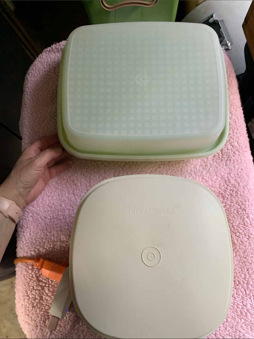 Tupperware Cream/White Stackable Food Storage Containers - Picture 2 of 5